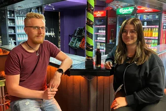 Einbrecher stehlen teure Technik aus Studentenclub Mittweida: „Wir lassen uns nicht unterkriegen“ - Robin Keppler und Annika Wenzel gehören zum Vorstand des Vereins Studentenclub Mittweida. Sie sagen: „Wir lassen uns nicht unterkriegen.“