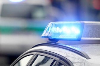 Einbruch in Geschäft: Polizei sucht Zeugen - 