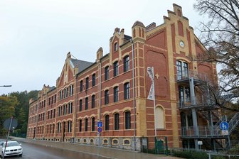 Einbruch in Tännichtschule in Meerane: Für 350 Schüler fällt die erste Stunde am Mittwoch aus - Ein Einbruch in die Tännichtschule in Meerane beschäftigt die Polizei.
