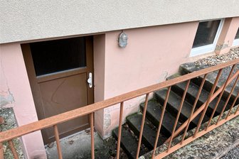 Einbruchsserie in Keller in Freiberg: Erste Zeugen melden sich - Nach wiederholten Kellereinbrüchen in Mehrfamilienhäusern in den Wohngebieten Seilerberg, Wasserberg und Friedeburg will die Wohnungsgenossenschaft Freiberg auch die Hintereingänge der Häuser mit einem elektronischen Schließsystem ausstatten.