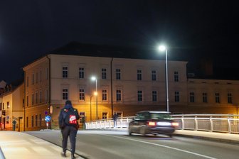 Einbruchsserie in Meerane: Polizei schnappt 35-jährigen Tatverdächtigen - Blick zum ehemaligen Vereinshaus an der Amtsstraße in Meerane. Nach einem Einbruch stellte die Polizei einen Tatverdächtigen.