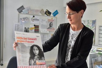 Eine Frau im Einsatz für mehr Gleichheit - Uta Thiel, Gleichstellungsbeauftragte in Limbach-Oberfrohna. Häufig macht sie die Erfahrung, dass einige denken, sie sei nur für die Interessen von Frauen da. Doch das ist ein Irrtum, sagt sie. 