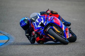 „Eine große Chance für mich“: Motorradrennfahrer Marvin Siebdrath aus Wildenfels vor WM-Debüt - Eine Ausfahrt mit seinem neuen Bike für 2026 hat Marvin Siebdrath bereits hinter sich.
