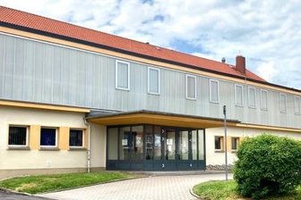 Eine halbe Million Euro soll in Sporthalle fließen - Die Sporthalle der Grund- und Oberschule Aue-Zelle.