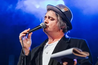 Eine Insel für Erich Honecker: Indie-Posterboy Peter Doherty stellt in Leipzig sein neues Album vor - Alte Ikone? Peter Doherty live in Leipzig