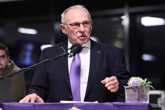 Eine neue Zeitrechnung beim FC Erzgebirge Aue? - Roland Frötschner wurde als Vereinspräsident verabschiedet und zum Ehrenmitglied ernannt.