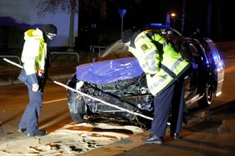Eine schwer verletzte Person nach Unfall -
