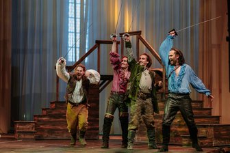 „Einer für alle, alle für einen!“ – „3 Musketieren“ in der Freiberger Nikolaikirche - „3 Musketiere“ feiern in der Freiberger Nikolaikirche Premiere.