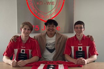 Einer vom Bolzplatz, zwei von der Akademie: Wie ein internationales Trio zu den Fußballern des SSV Königshain-Wiederau fand - Illja Vanin, Iskander Temirtas, Kostiantyn Zhukov (v. l.) sind die drei Neuzugänge beim SSV Königshain-Wiederau.