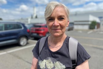 „Einfach mal wieder abschalten können“: Wie verbringen VW-Mitarbeiter in Zwickau den Werksurlaub? - Cornelia Röschke arbeitet bei VW in der Logistik.