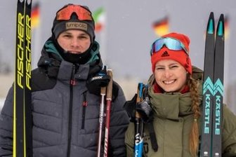 Einheimische räumen ab - Doppelsieger der Deutschen Meisterschaft im Skilanglauf: Toni Rollinger aus Steinbach und Charlotte Böhme aus Stützengrün. 