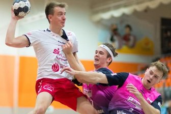 Einheit fehlt am Ende das Quäntchen Glück - Kevin Model machte als Mittelmann der Plauener ein starkes Spiel. In einer hitzigen Schlussphase sicherte sich der Tabellenführer aus Jena ein glückliches Unentschieden in der Plauener Halle.
