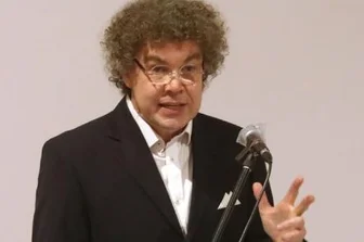 Einige AfD-Mitglieder wollen ihren Direktkandidaten loswerden - Im Januar wurde der Leipziger Matthias Moosdorf in der Glauchauer Sachsenlandhalle mit deutlichem Vorsprung zum AfD-Direktkandidaten gewählt. Ob dieses Votum Bestand hat, ist inzwischen unklar. 