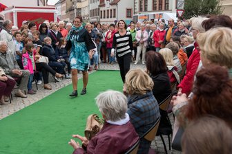 Einkaufsnacht und Händlerherbst ziehen Besucher an -