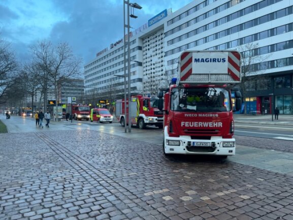 Einkaufszentrum Galerie Roter Turm in Chemnitz evakuiert - 