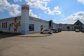 Einkaufszentrum im Erzgebirge: Umbau lässt noch auf sich warten - Der Umbau des Einkaufszentrums ECE in Zschorlau ist schon lange geplant.