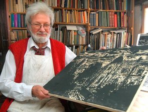 Einladung in Kunstoasen der Region - 
              <p class="artikelinhalt">Gottfried Reinhardt aus Obergruna mit einem Holzschnittmotiv aus Radebeul. Das zeigt er neben anderen Arbeiten zu Pfingsten. </p>
            