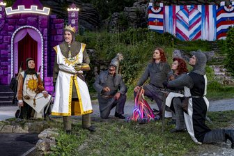 Einmaliges Angebot im Erzgebirge: Freilichtbühne lädt zur Entdeckertour hinter den Kulissen ein -