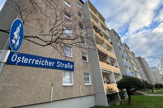 Einsätze für Polizei in der Sachsenallee in Glauchau: Obdachloser bespuckt und beleidigt Beamte - Die Polizei war am Dienstag und am Donnerstag an der Österreicher Straße in Glauchau im Einsatz.