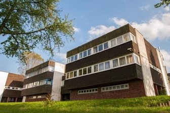 Einsiedel: Heimgegner müssen "Info-Stand" räumen -