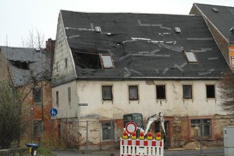 Einsturzgefahr in Geringswalde: Die Tage des alten Komplexes sind gezählt - Seine Glanzzeit hatte das Haus in den 1930er Jahren. Ab 6. Januar lässt der Landkreis die Brache abreißen.