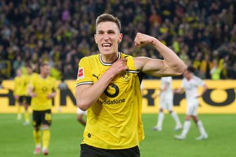Eintracht und Riera verlieren auch beim Vize-Meister BVB - Nico Schlotterbeck jubelt über seinen Treffer zum 2:1.