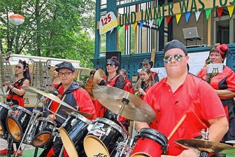 Eintritt frei: Novum beim traditionellen Lauterbacher Kinder- und Dorffest am Samstag im Schlosspark - Stammgäste beim Lauterbacher Kinder- und Dorffest im Schlosspark: die Draufgänger-Guggis aus Meerane.
