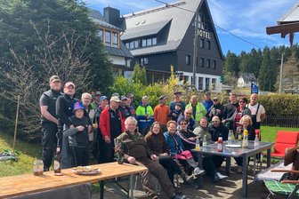 Einwohner von Mühlleithen wollen Verein gründen - Der Frühjahrsputz in Mühlleithen fand große Resonanz.
