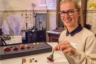 Einzigartige Kreisel: Diese Schneebergerin hat den Dreh raus - Pia Hackner zeigt ihre innovativen Kreisel.