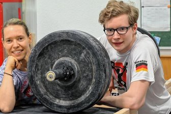 Einzigartiges Duo stemmt alles - Dass Anja und Ole Bellmann als Mutter und Sohn gemeinsam in der 2. Gewichtheber-Bundesliga antreten, ist deutschlandweit einzigartig. 