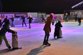 Eisbahn für Kinder geöffnet -