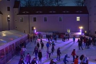 Eisbahn öffnet erst am Samstag - 