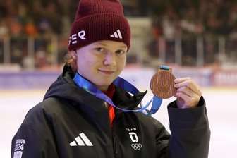 Eishockey: Crimmitschauerin gelingt mit der U-18-Auswahl ein perfekter Start in die WM - Im vergangenen Jahr holte Mathilda Heine mit der deutschen Auswahl Bronze bei den Youth Olympics. Derzeit ist sie mit dem U-18-Team bei der WM in Ungarn gefordert.