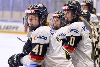 Eishockey: Mathilda Heine schreibt erneut Geschichte für den ETC Crimmitschau - In der vergangenen Woche stand Mathilda Heine (Nr. 41) schon im Vorbereitungsspiel der deutschen Frauen-Nationalmannschaft in Füssen auf dem Eis.