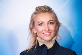 Eiskunstläuferin Aljona Savchenko träumt von Olympiateilnahme 2022 - 