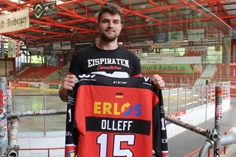 Ole Olleff bleibt bei den Eispiraten Crimmitschau.