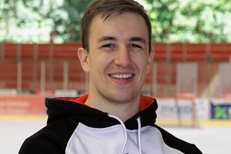 Eispiraten-Abwehr: Walters soll Hänggi ersetzen - Verteidiger Yannick Hänggi hat sich wieder aus Crimmitschau verabschiedet. 