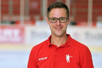 Eispiraten-Betreuer Norman Markert steht vor Feuertaufe: Was er für die erste Auswärtstour alles einpacken muss - Norman Markert aus Hohenstein-Ernstthal hat die Aufgabe des Mannschaftsbetreuers bei den Eispiraten Crimmitschau übernommen.
