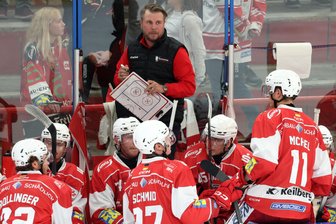 Eispiraten Crimmitschau: Die beste Neuigkeit gibt es am Wochenende abseits der Eisfläche - Trainer Jussi Tuores gab im Testspiel am Sonntag in Leipzig einem Großteil seiner Leistungsträger eine Verschnaufpause.