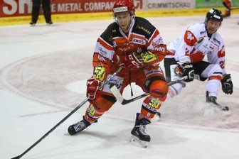 Eispiraten Crimmitschau feiern Sieg gegen Ravensburg -