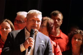 Eispiraten Crimmitschau: Welche Pläne es für die letzten beiden offenen Stellen im Kader gibt - Teammanager Ronny Bauer nennt weitere Details zu den Personalplanungen bei den Eispiraten Crimmitschau.