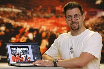 Eispiraten Crimmitschau: Wie viele Neuzugänge Medienchef Aaron Frieß im Sommer noch vorstellen darf - Aaron Frieß, der für die Öffentlichkeitsarbeit verantwortlich ist, bespielt verschiedene Kanäle mit Eispiraten-News.