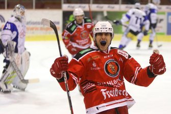 Eispiraten geben Führung aus der Hand - Filip Reisnecker macht das 2:1 für die Eispiraten