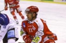 Eispiraten: Höller lehnt Offerte ab - Alexander Höller trug in der Saison 2015/2016 schon einmal das Trikot der Eispiraten.