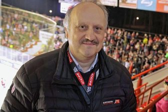 Eispiraten: Ruhepol in der Chefetage wird 60 Jahre alt - Er gehört seit 15 Jahren zu den Eispiraten-Gesellschaftern: Jens Tützer gilt als ausgeglichen und besonnen. 