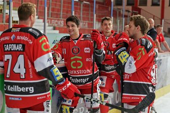 Eispiraten-Test in Tschechien: Wer hat auf den Center-Positionen gespielt - Die Eispiraten Crimmitschau haben im ersten Testspiel in Pilsen eine Niederlage kassiert.