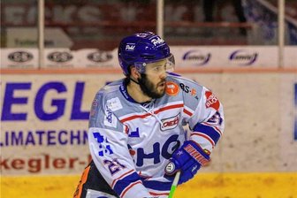 Eispiraten: Welche Risiken die Verpflichtung von Sören Sturm birgt - Sören Sturm streift sich in der neuen Saison das Trikot der Eispiraten Crimmitschau über.