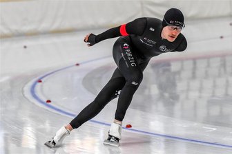 Eisschnelllauf: Crimmitschauer und Mylauerin sind auf der großen Weltcup-Bühne dabei - Über 10.000 Meter setzte sich Fridtjof Petzold bei der Deutschen Meisterschaft souverän durch. Die Paradedisziplin des Langstreckenspezialisten steht im Weltcup aber nur ein einziges Mal auf dem Programm.