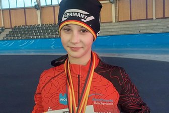 Eisschnelllauf: Mylauer Talent dominiert beim Deutschlandpokal - Helene Brückner lieferte in Berlin einen nahezu perfekten Wettkampf ab.