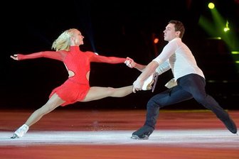 Eisshow mit Savchenko und Massot -